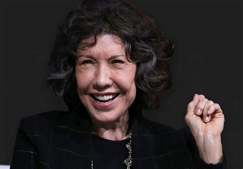 lilly tomlin net worth